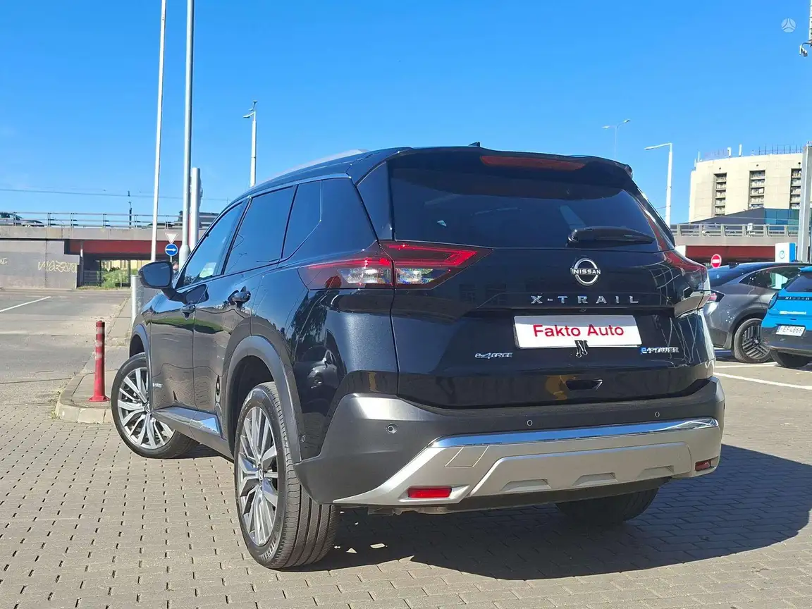 NISSAN X-TRAIL
