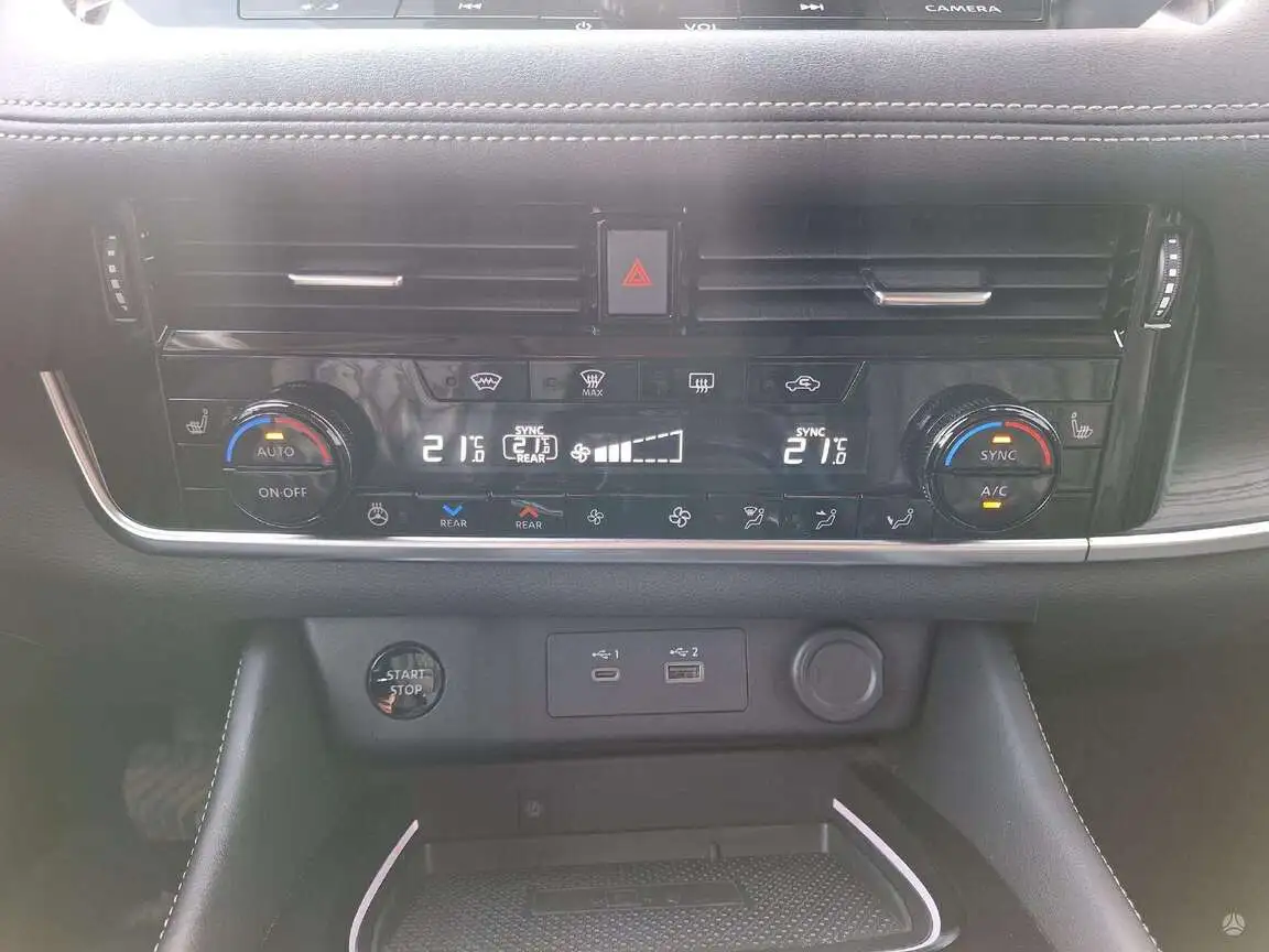 NISSAN X-TRAIL