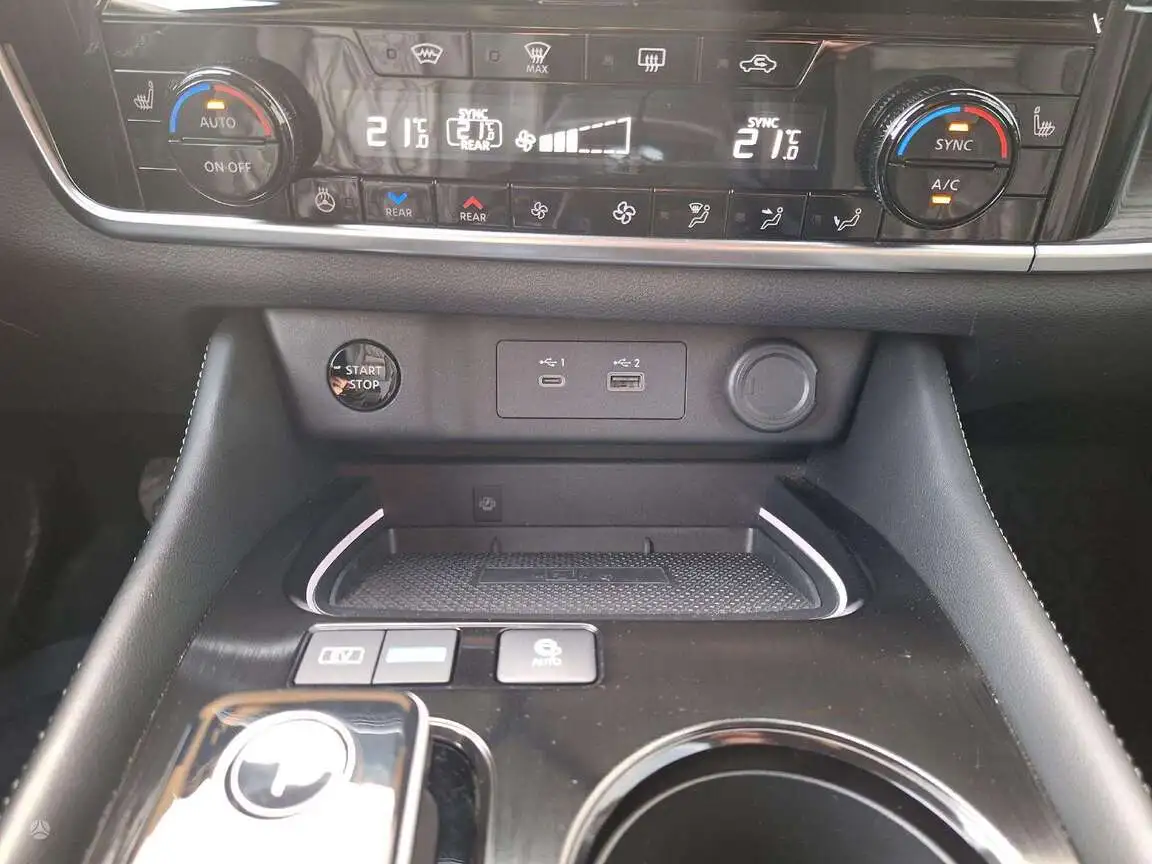 NISSAN X-TRAIL