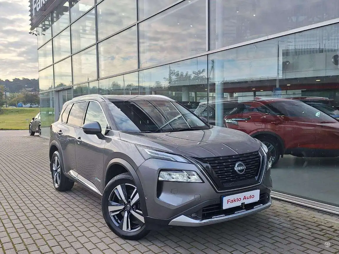 NISSAN X-TRAIL