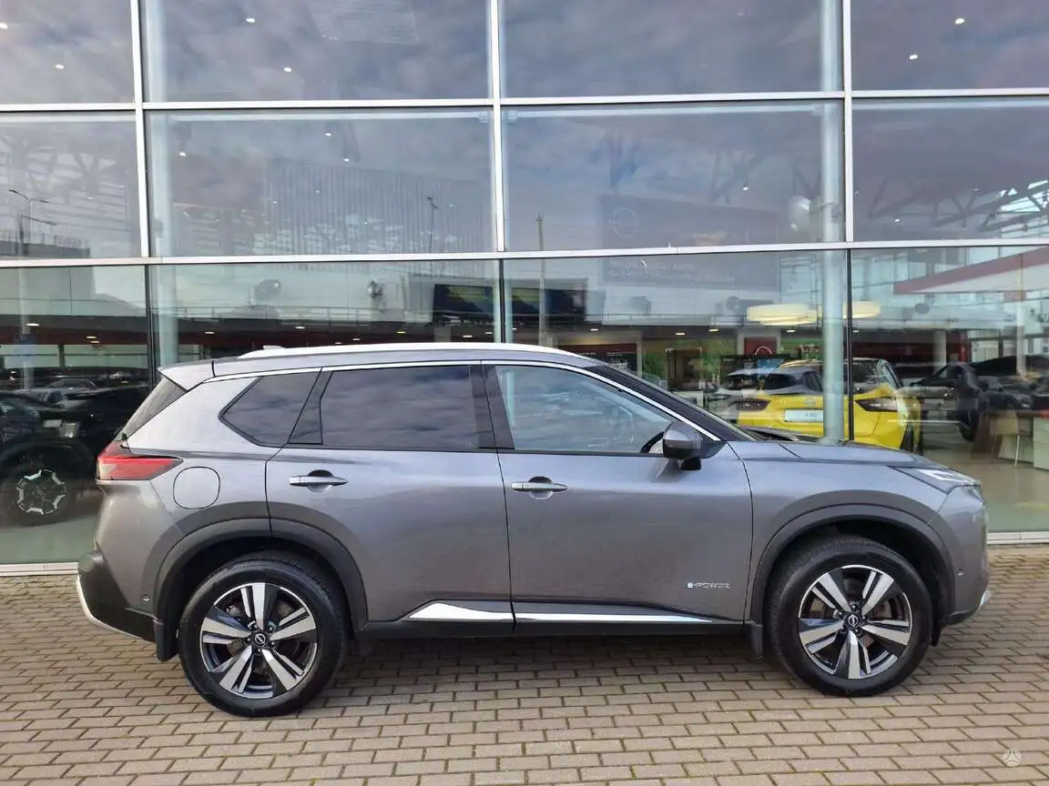 NISSAN X-TRAIL