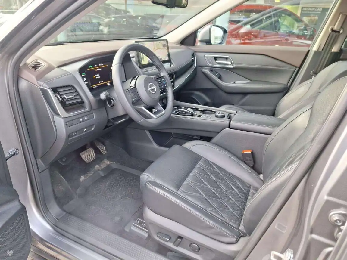 NISSAN X-TRAIL