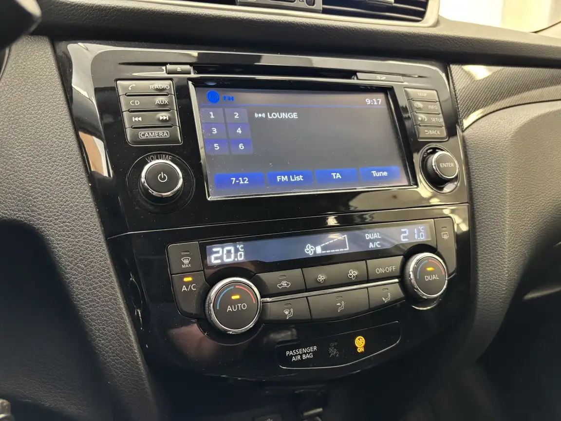 NISSAN X-TRAIL