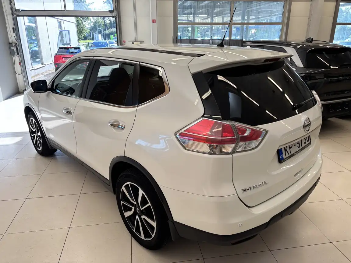 NISSAN X-TRAIL