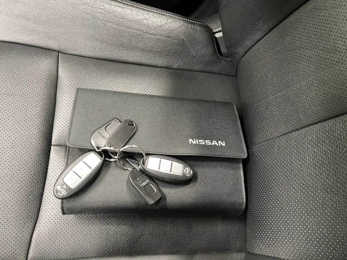 NISSAN X-TRAIL