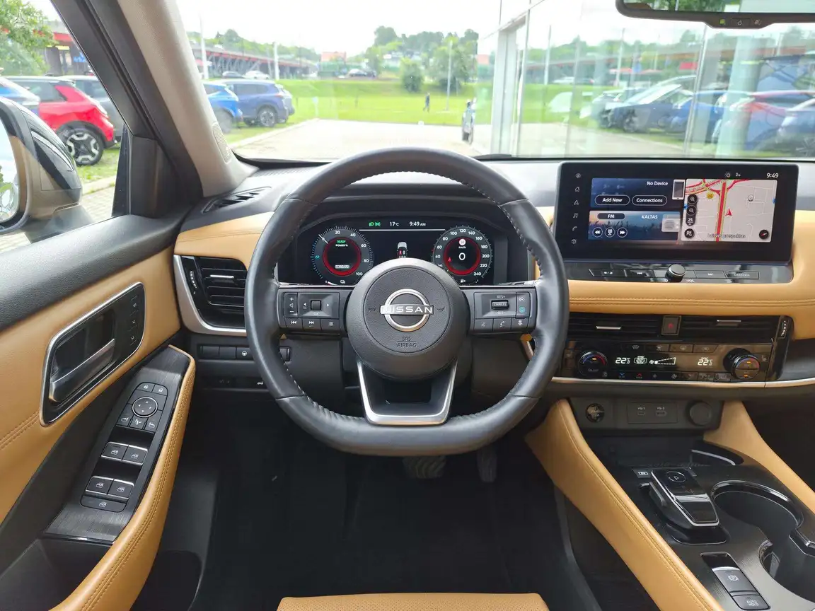 NISSAN X-TRAIL