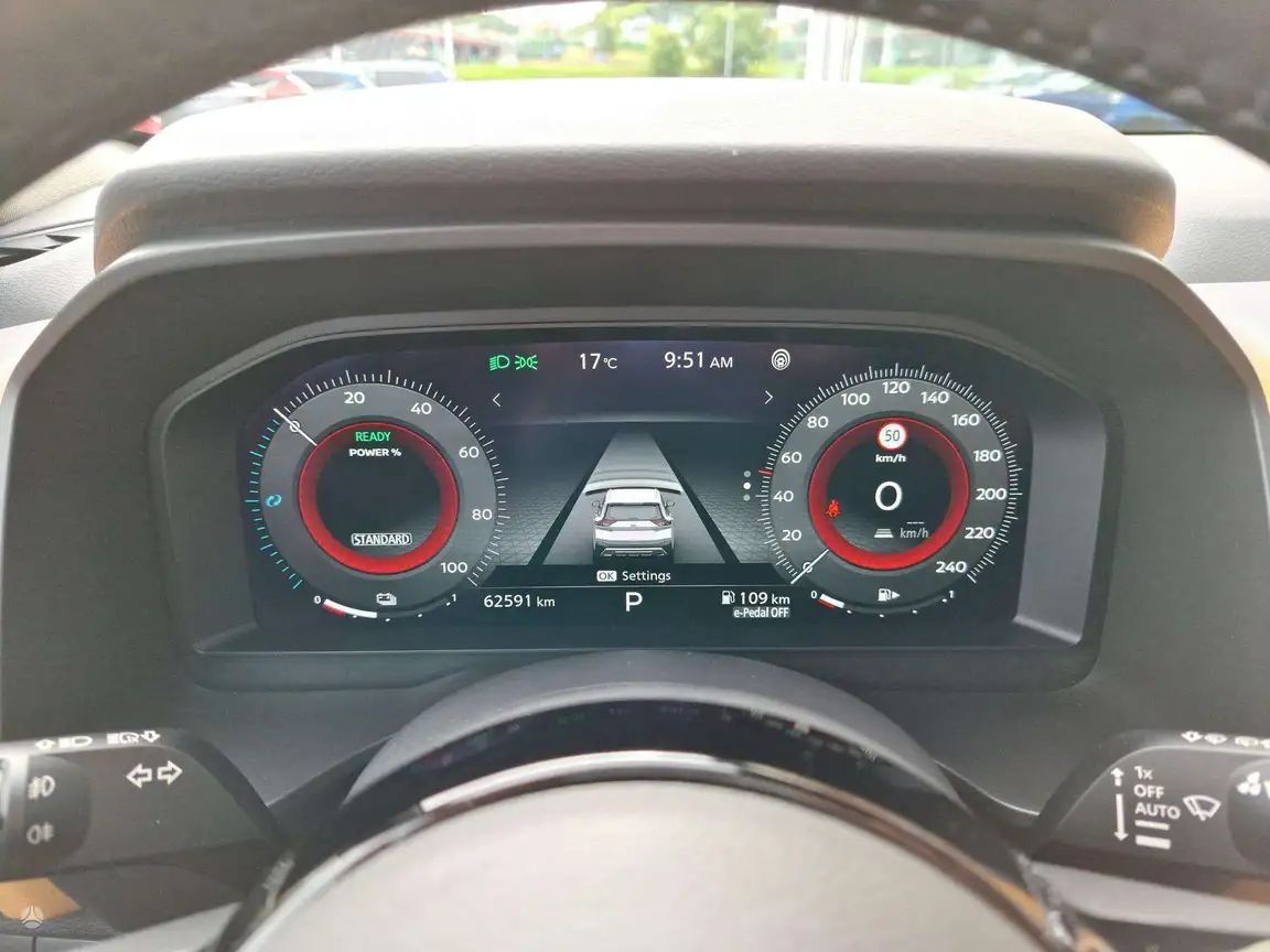NISSAN X-TRAIL