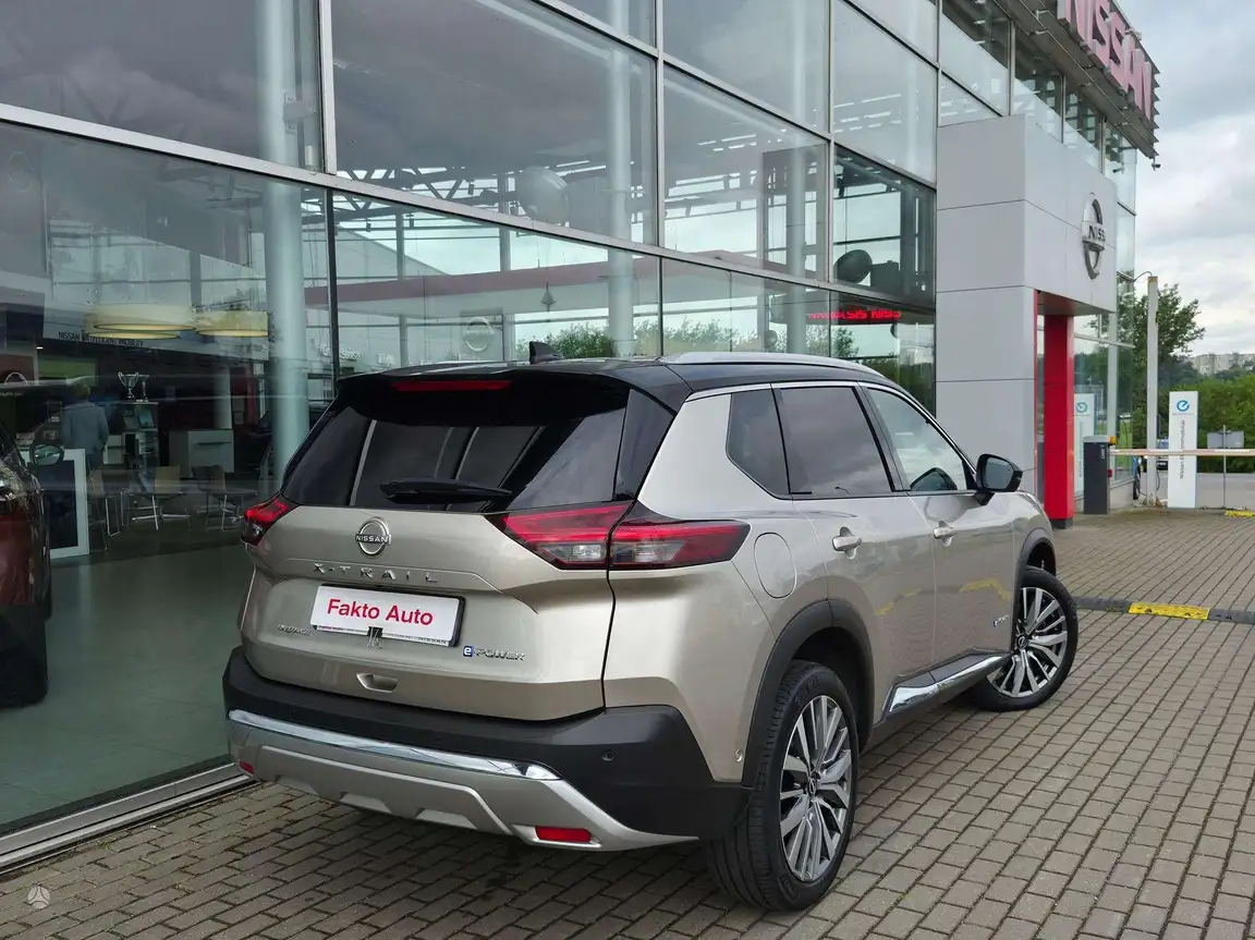 NISSAN X-TRAIL