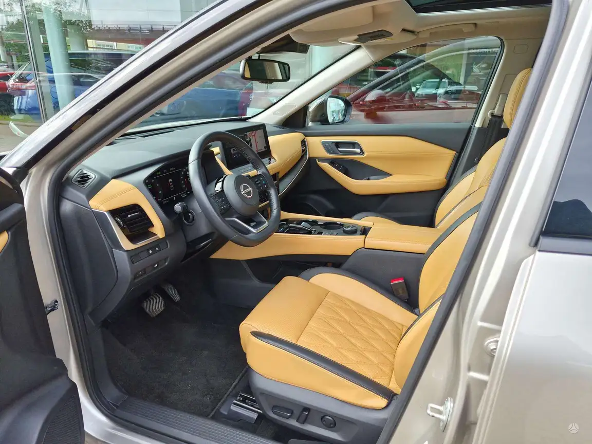 NISSAN X-TRAIL