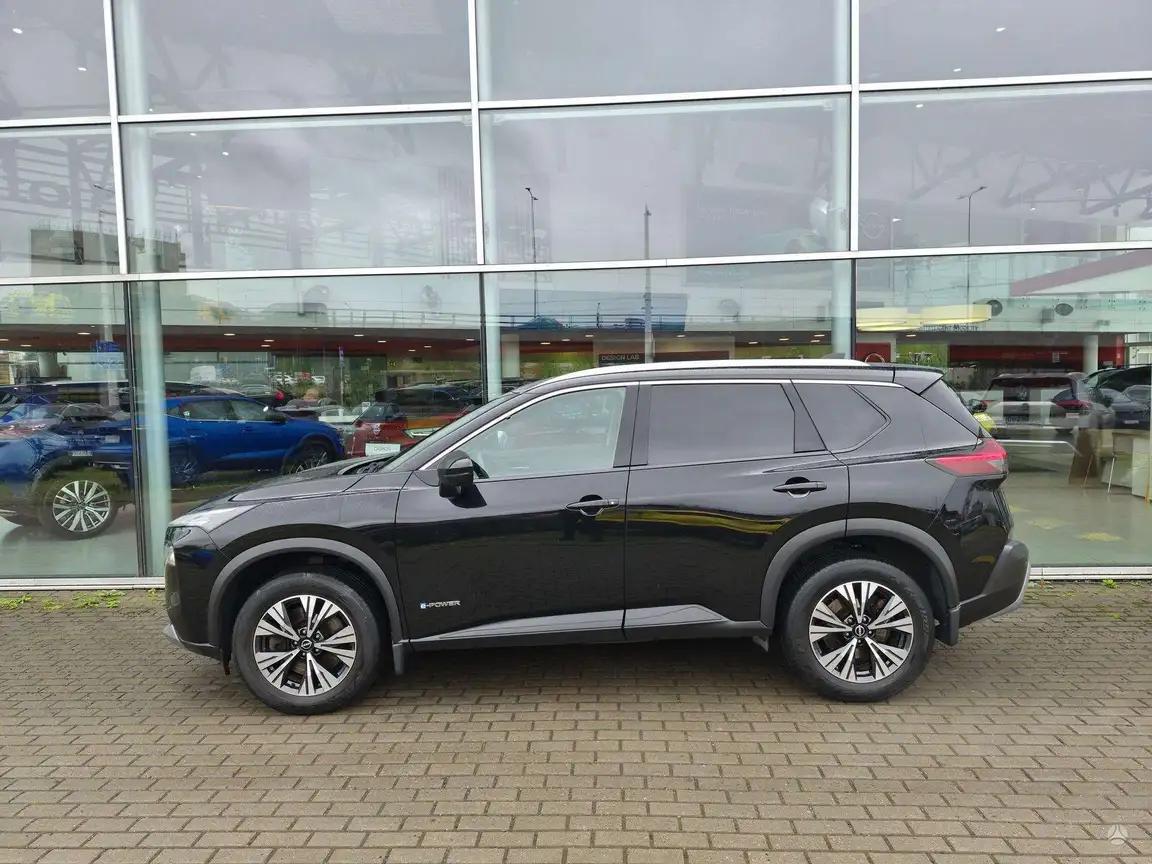 NISSAN X-TRAIL