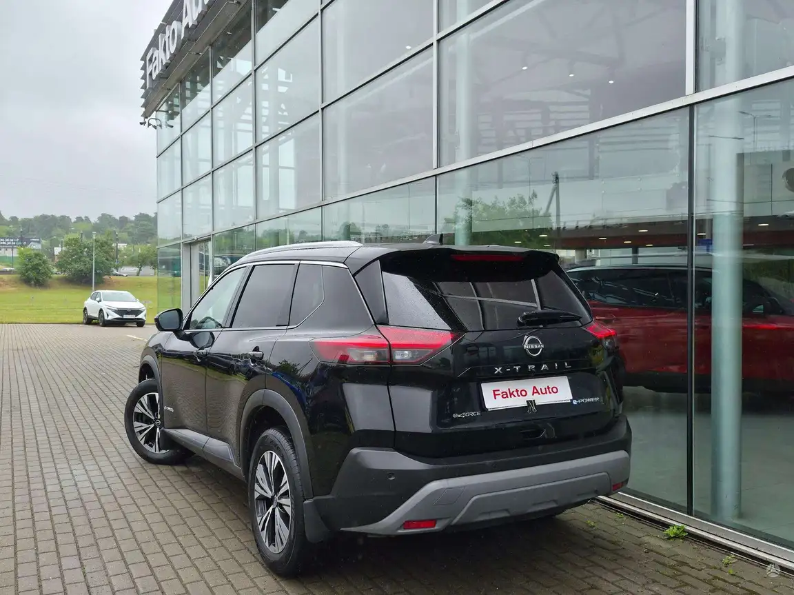 NISSAN X-TRAIL