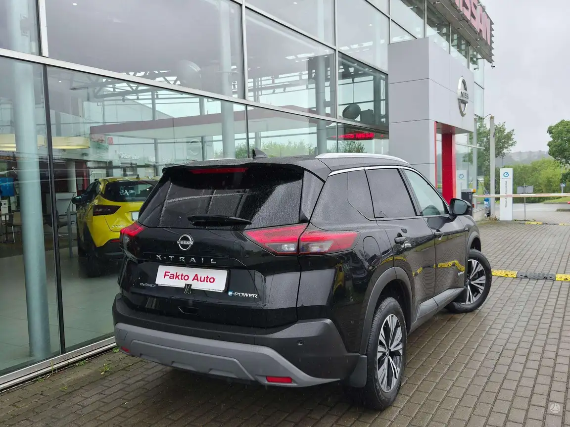 NISSAN X-TRAIL