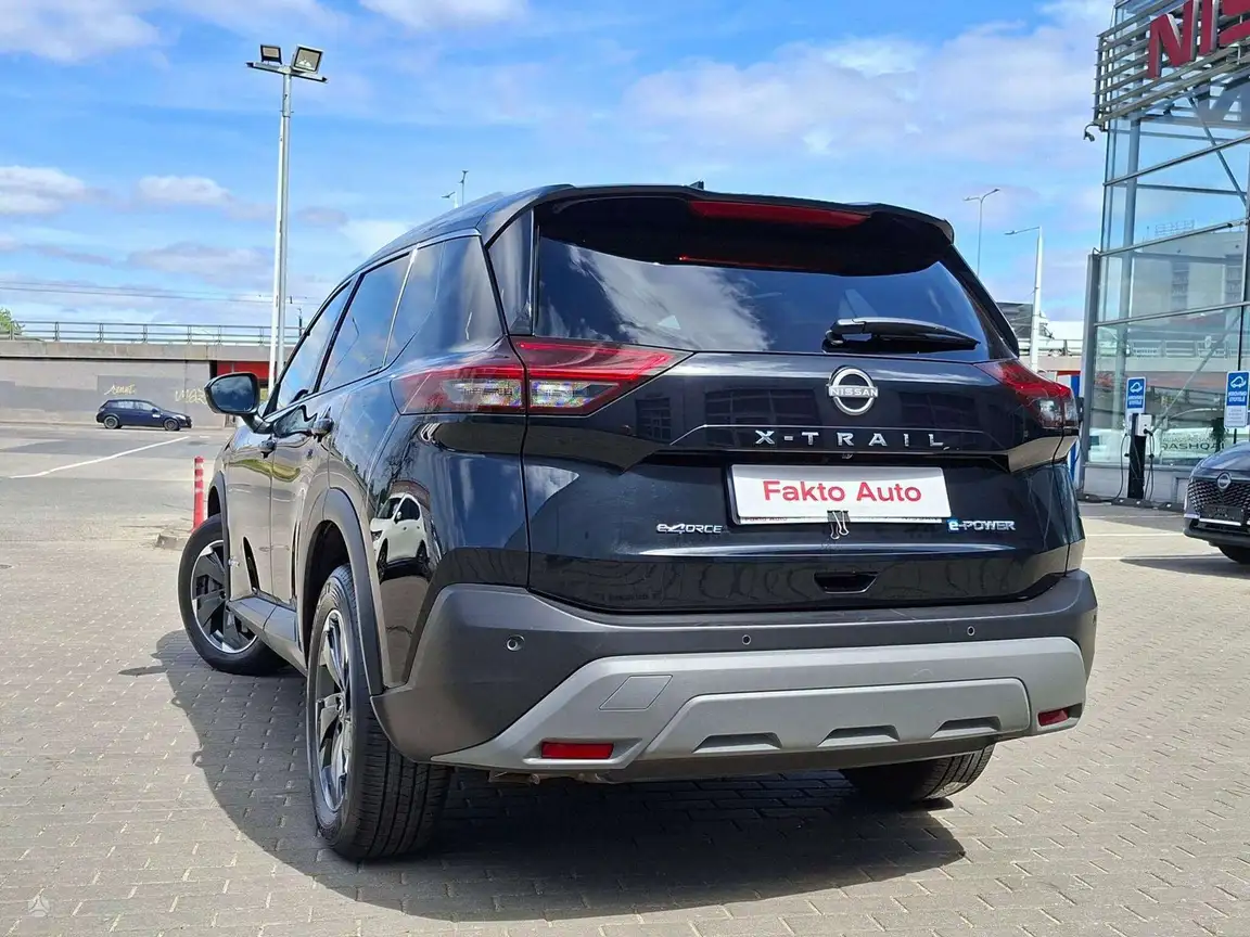 NISSAN X-TRAIL