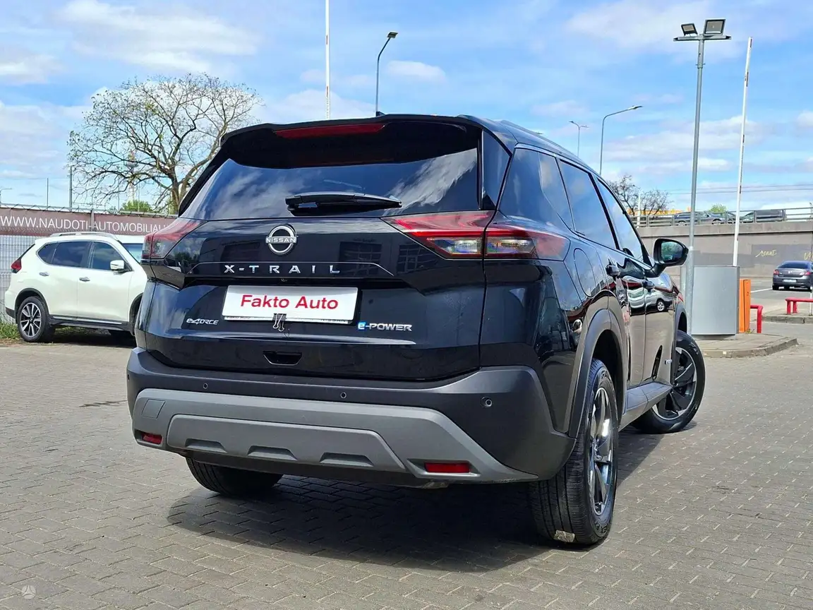 NISSAN X-TRAIL