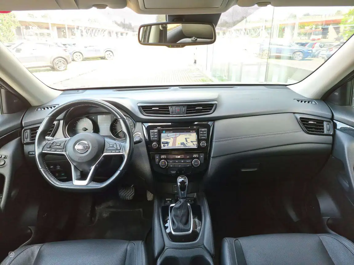 NISSAN X-TRAIL