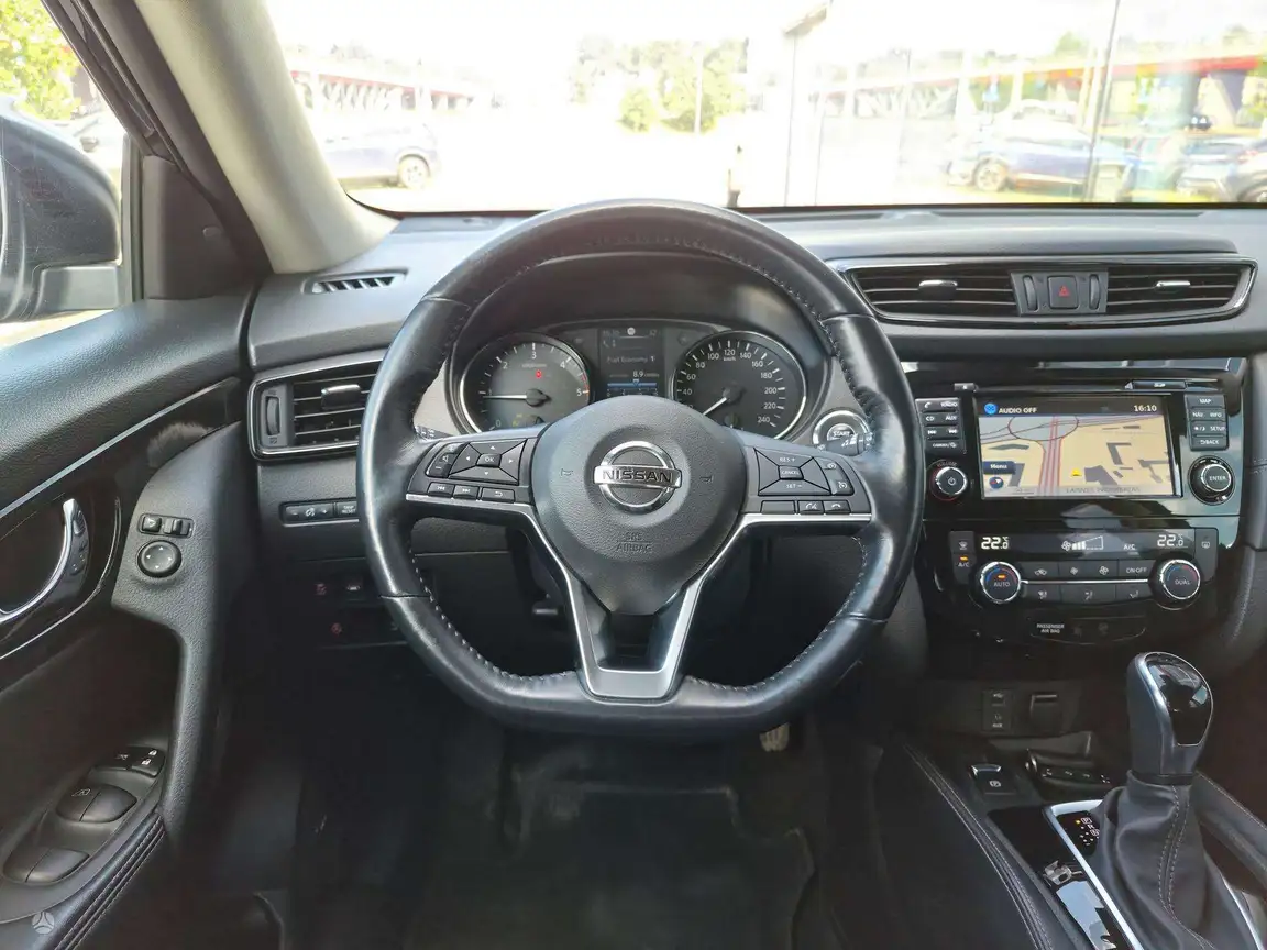 NISSAN X-TRAIL