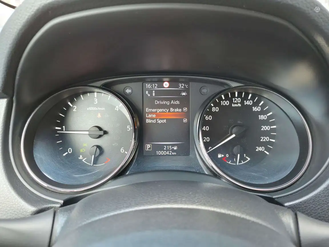 NISSAN X-TRAIL