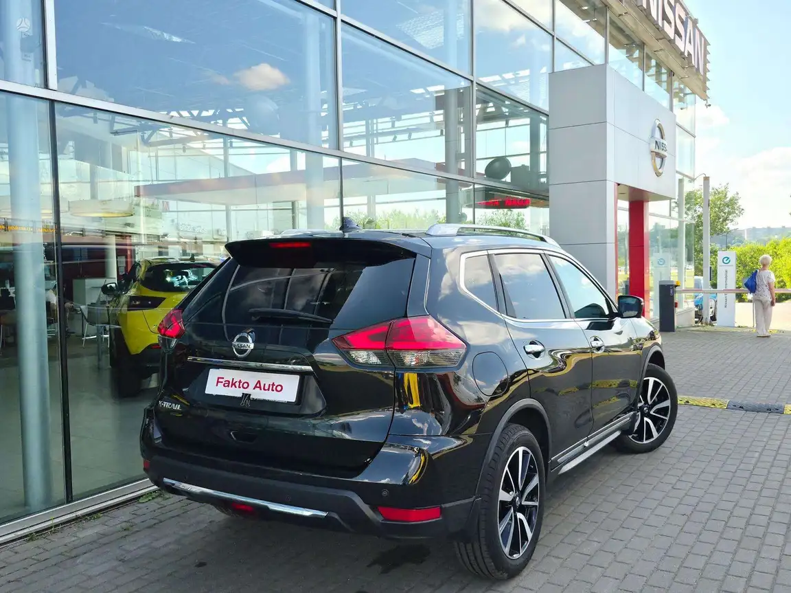 NISSAN X-TRAIL