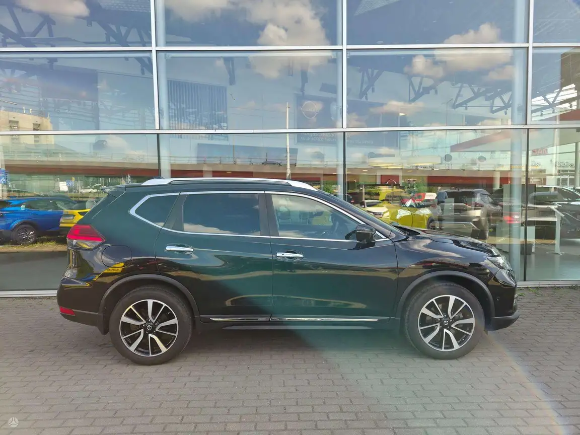 NISSAN X-TRAIL
