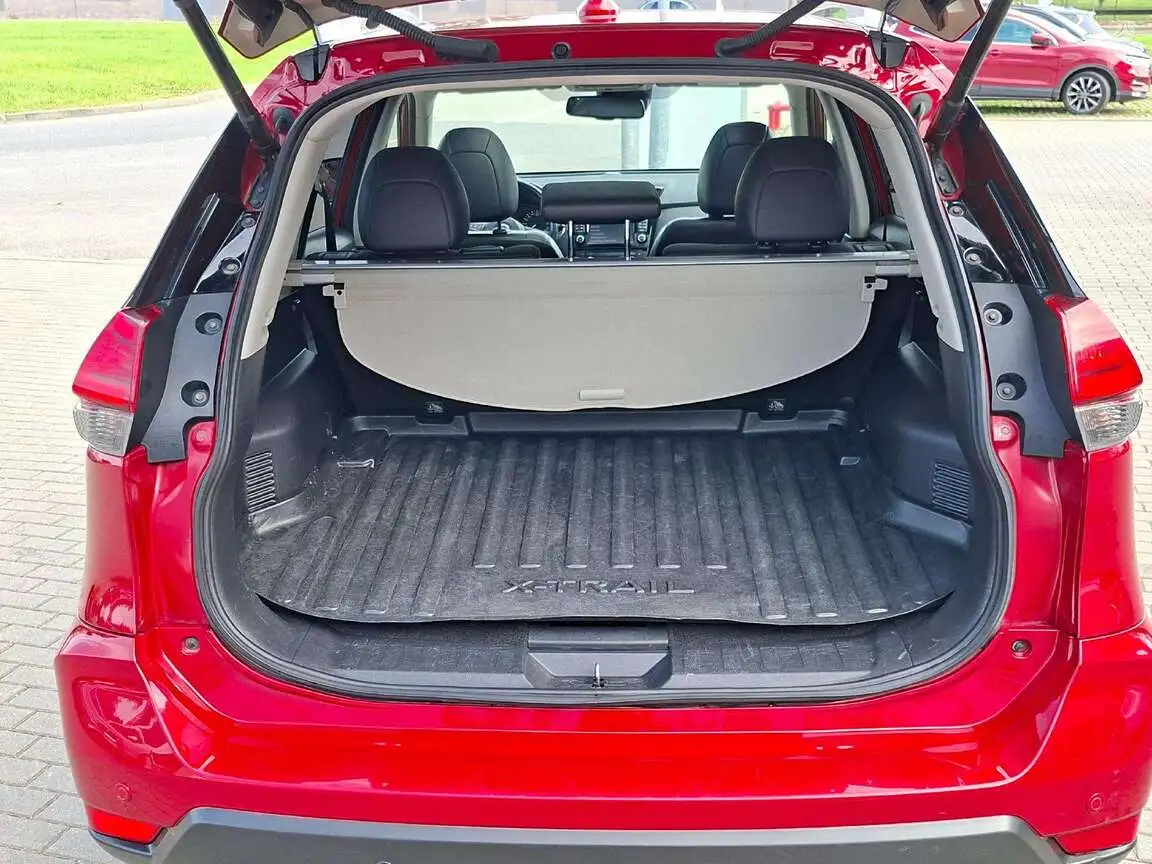 NISSAN X-TRAIL