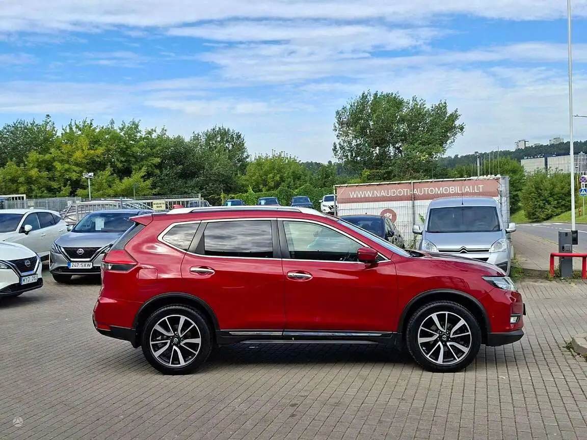 NISSAN X-TRAIL