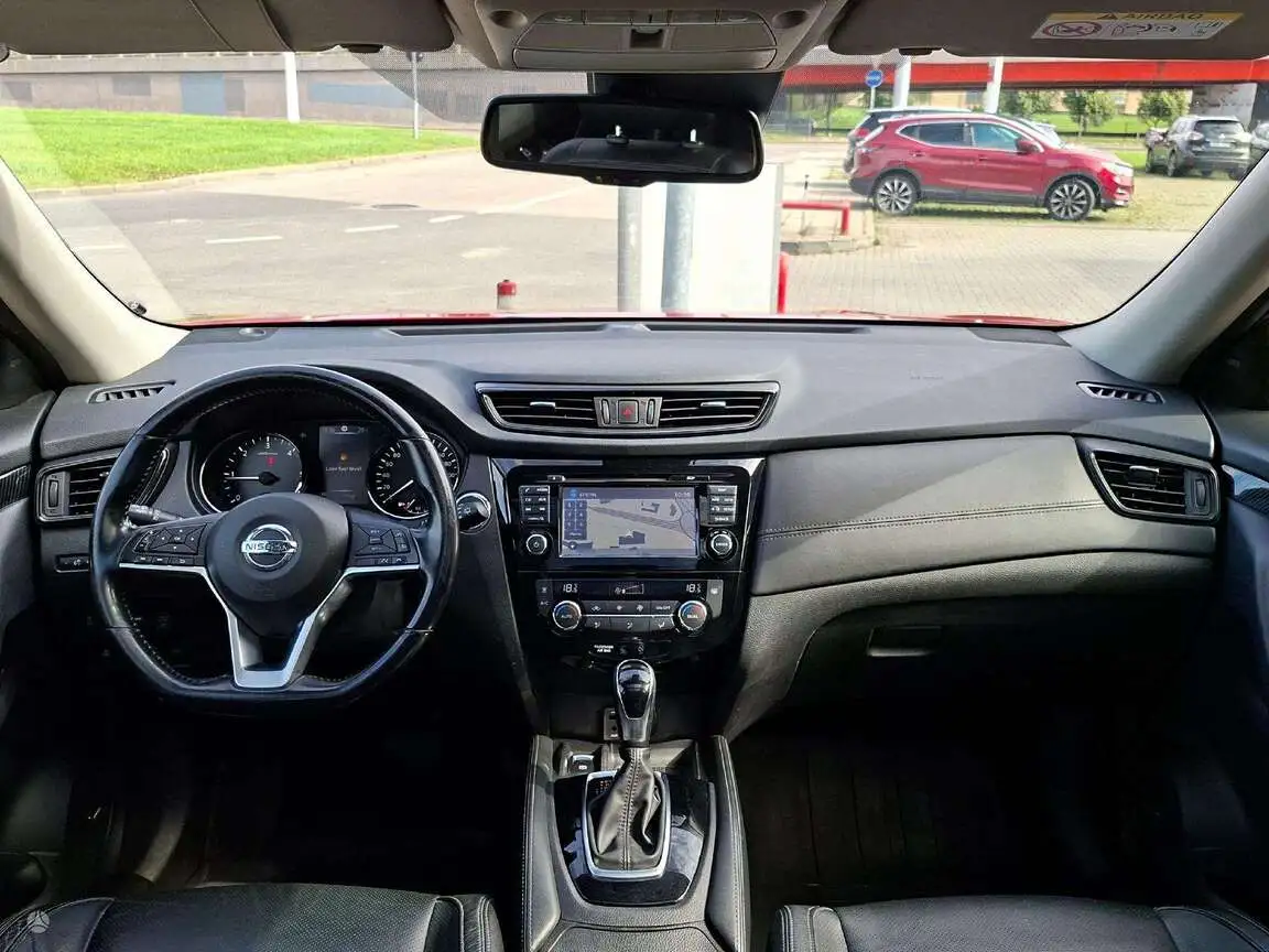 NISSAN X-TRAIL