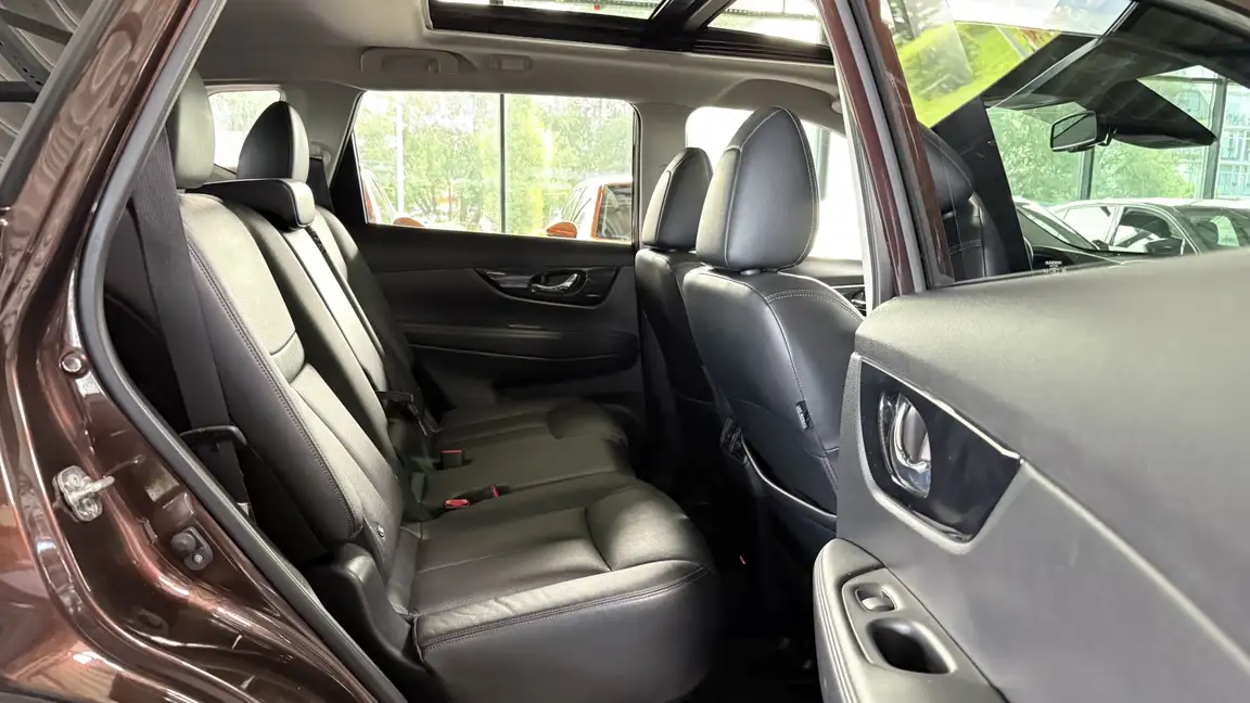 NISSAN X-TRAIL