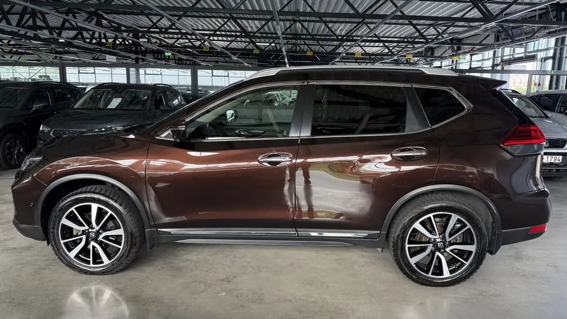 NISSAN X-TRAIL