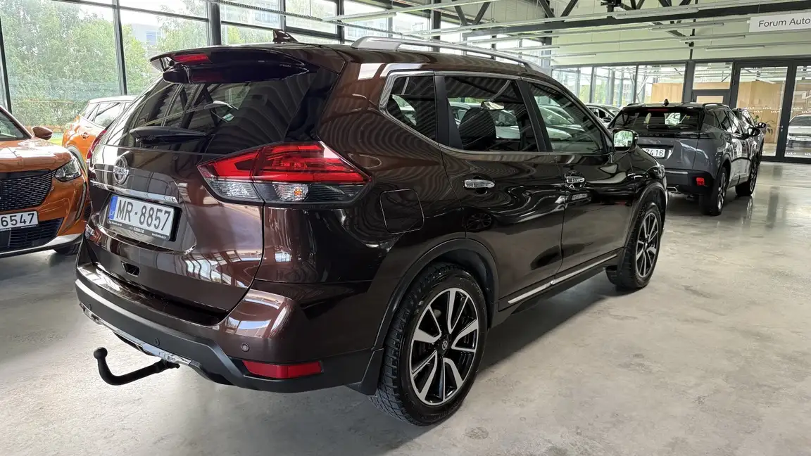 NISSAN X-TRAIL