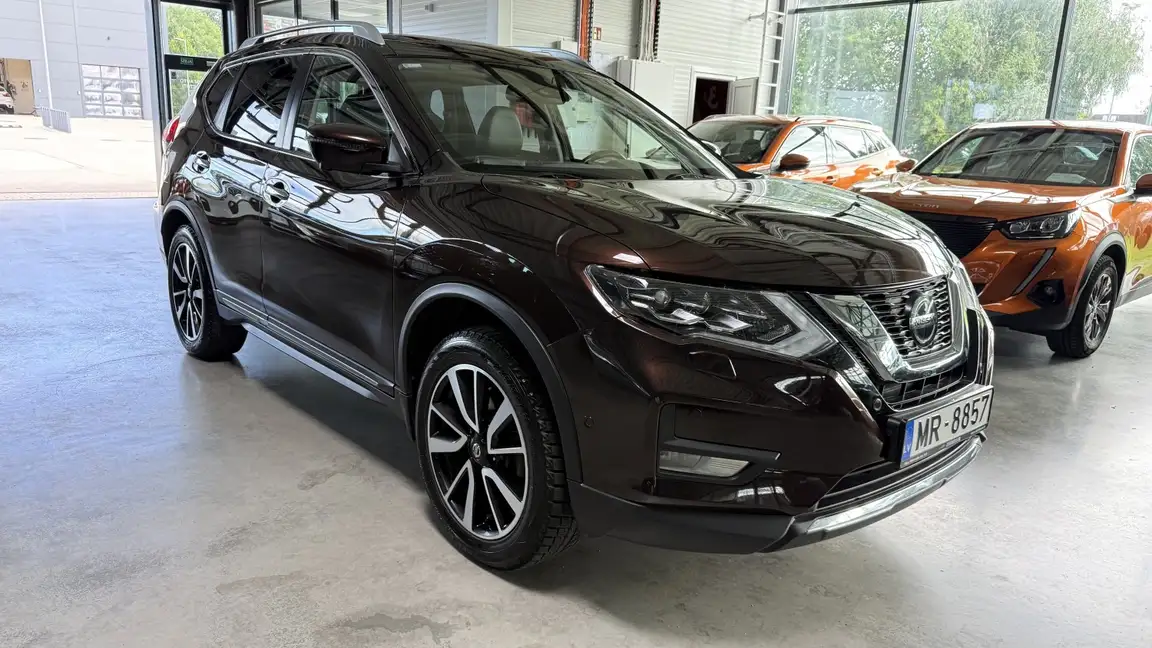 NISSAN X-TRAIL