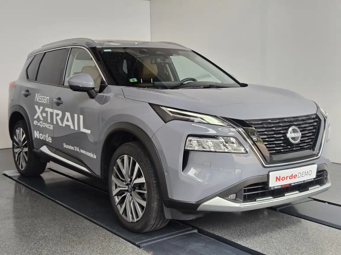 NISSAN X-TRAIL