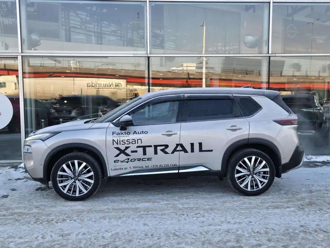 NISSAN X-TRAIL