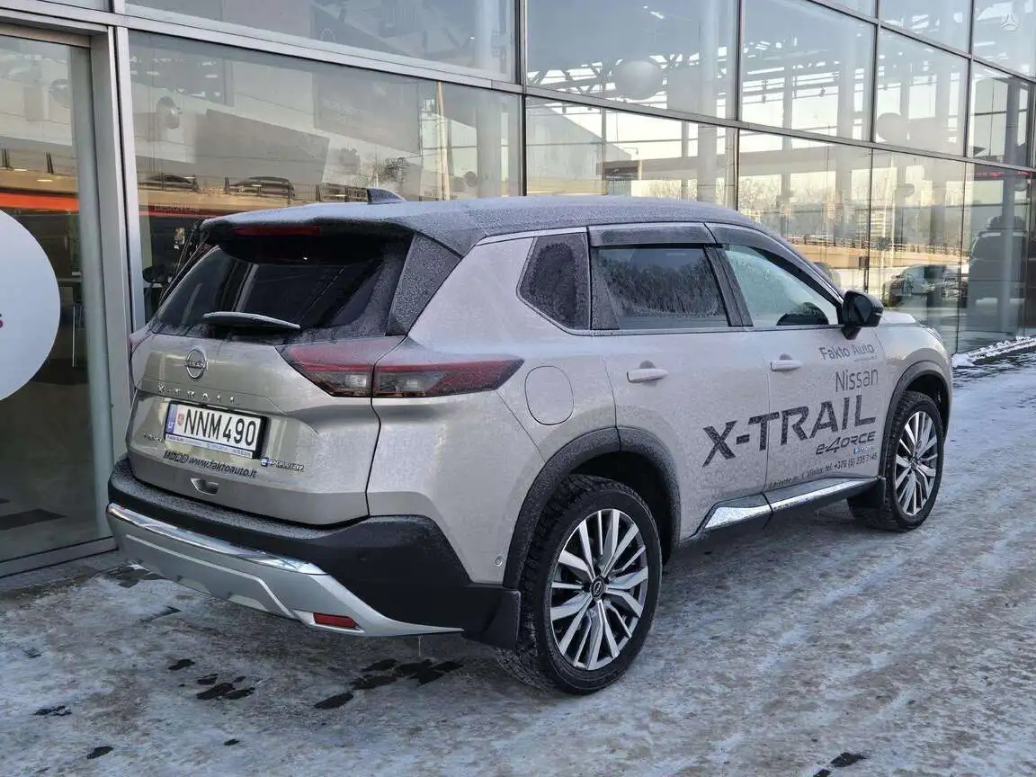 NISSAN X-TRAIL