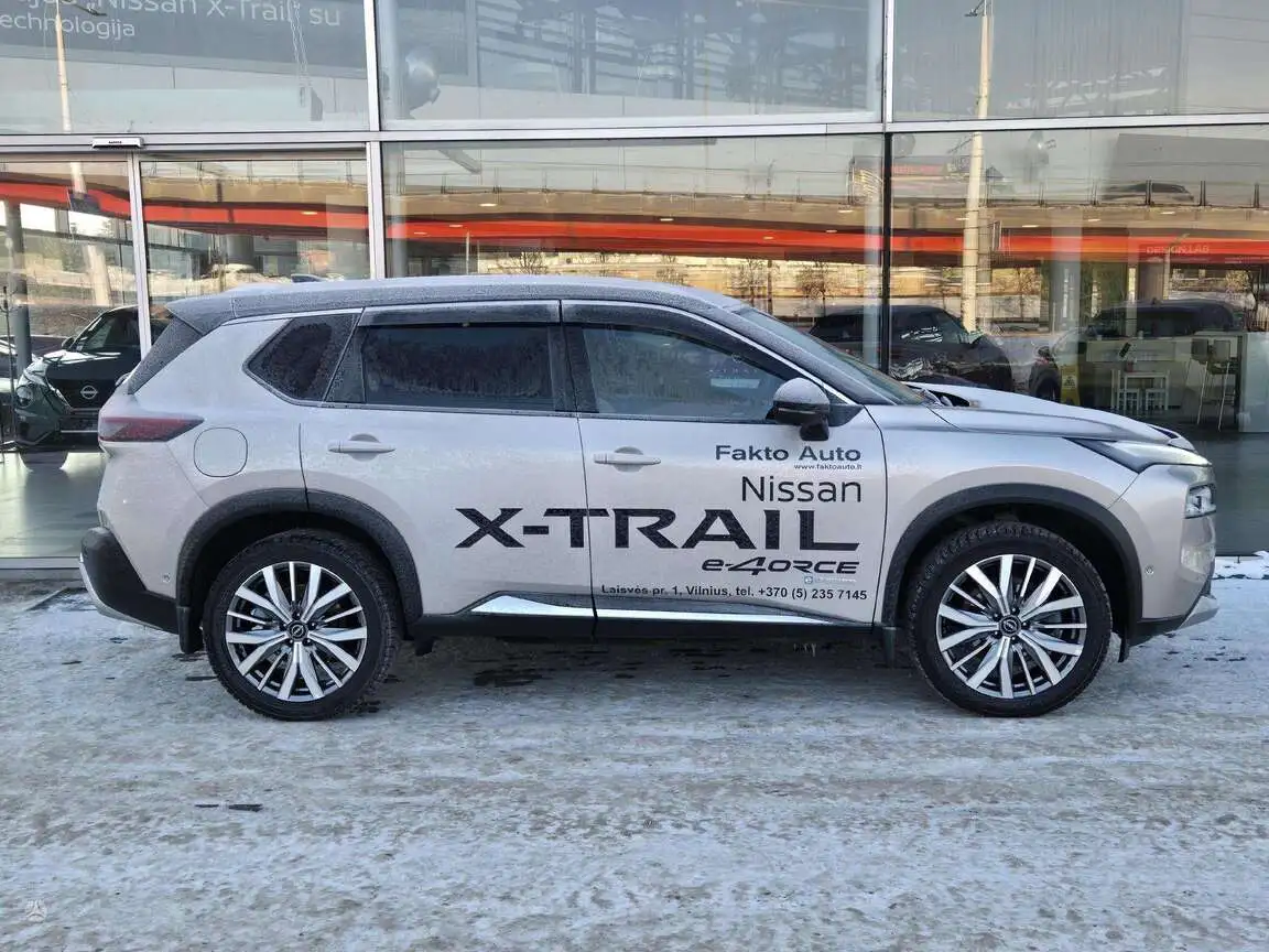 NISSAN X-TRAIL