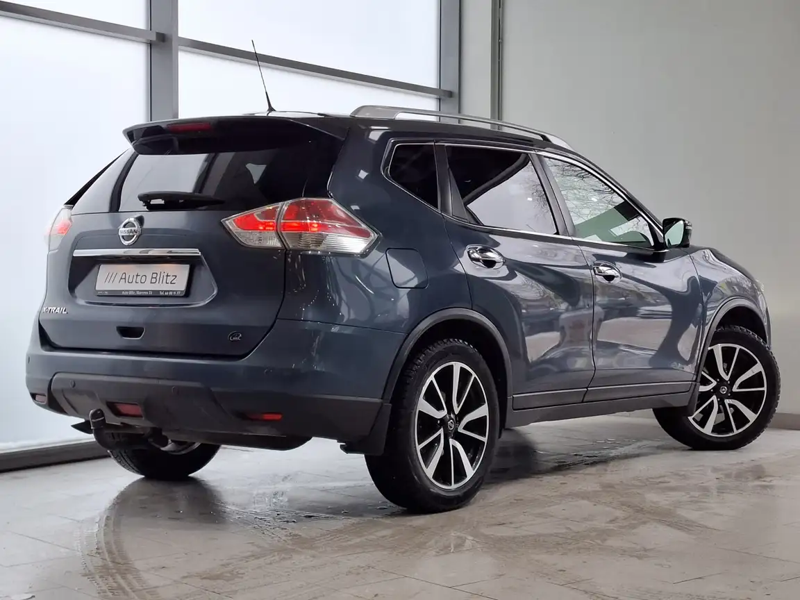 NISSAN X-TRAIL