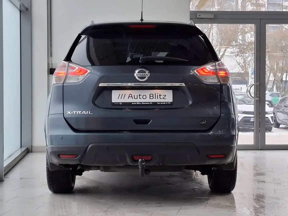 NISSAN X-TRAIL