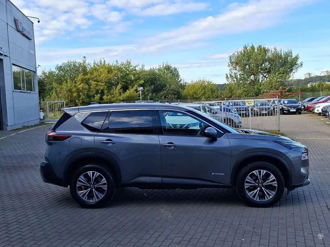 NISSAN X-TRAIL