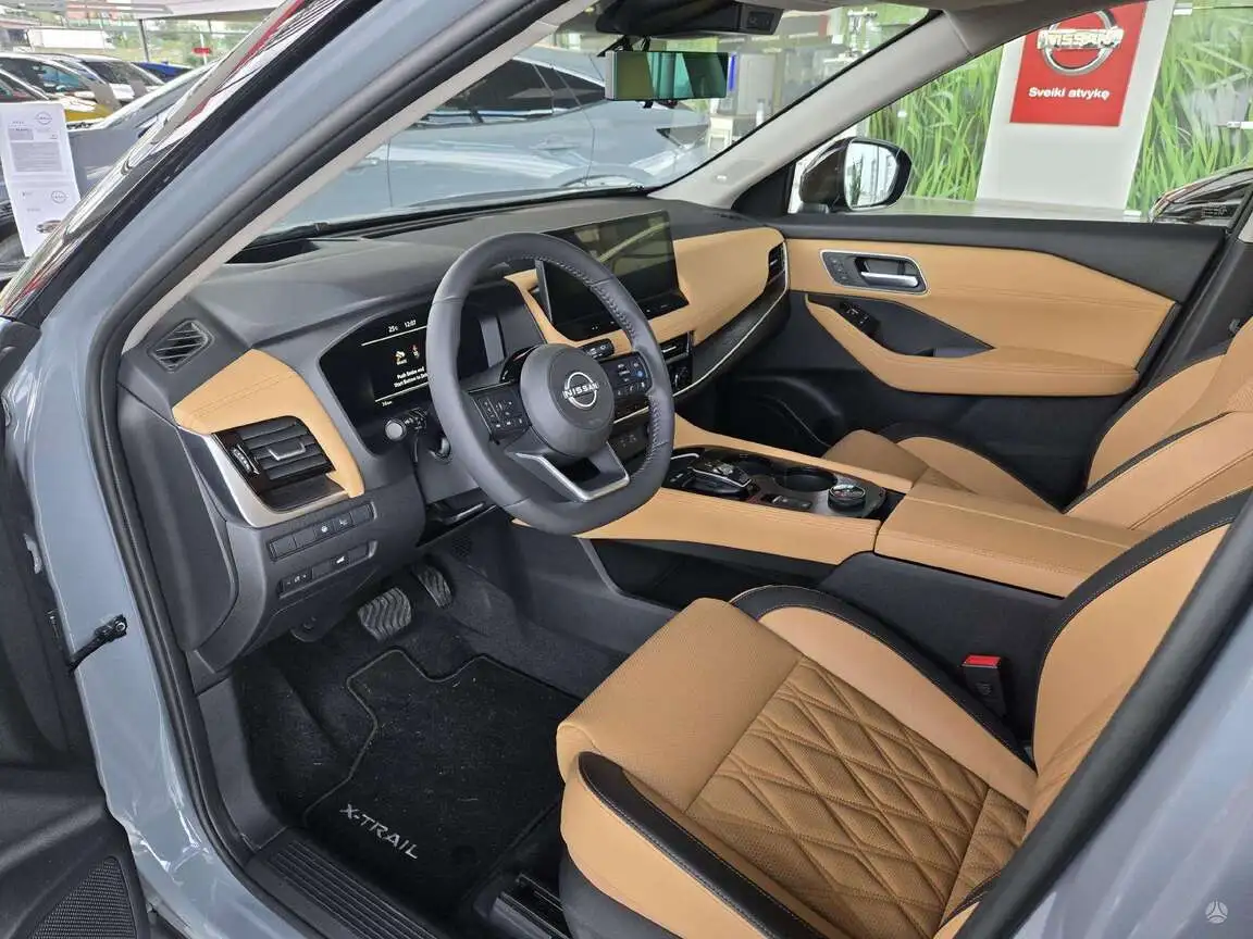 NISSAN X-TRAIL