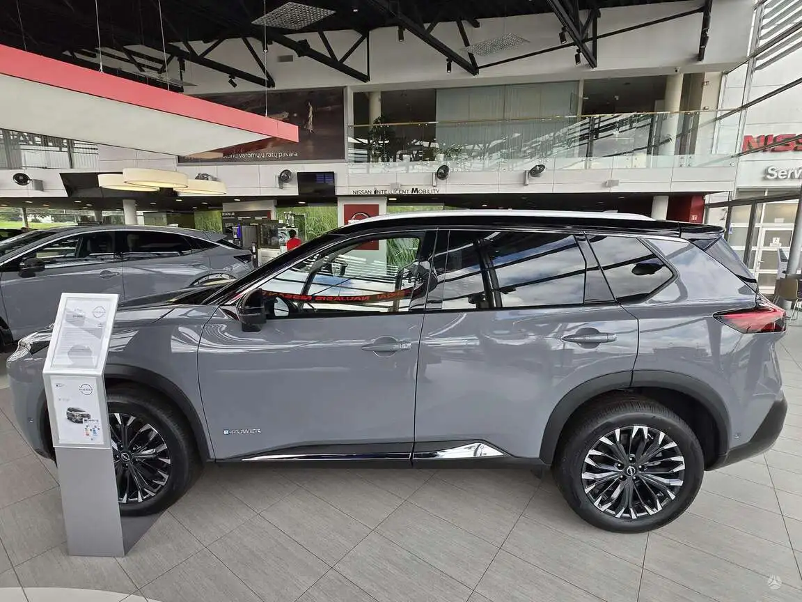 NISSAN X-TRAIL