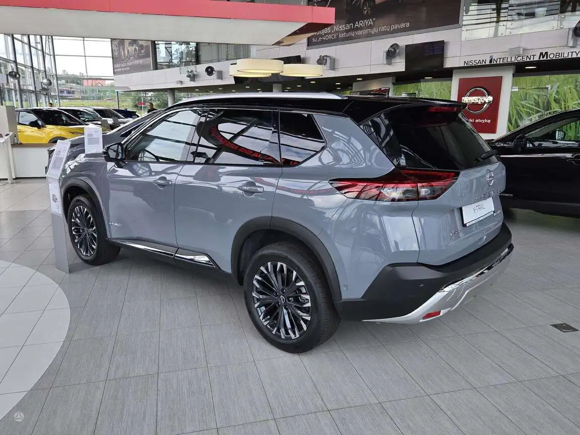 NISSAN X-TRAIL