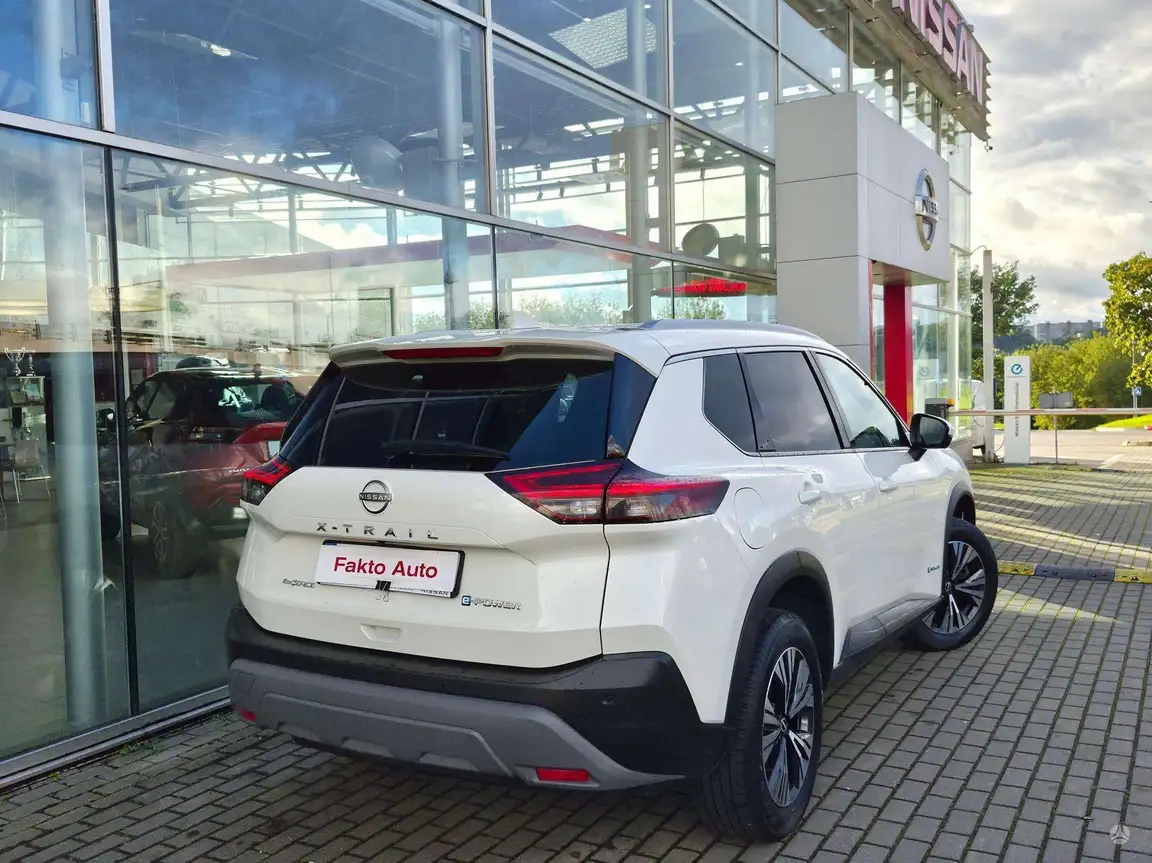 NISSAN X-TRAIL