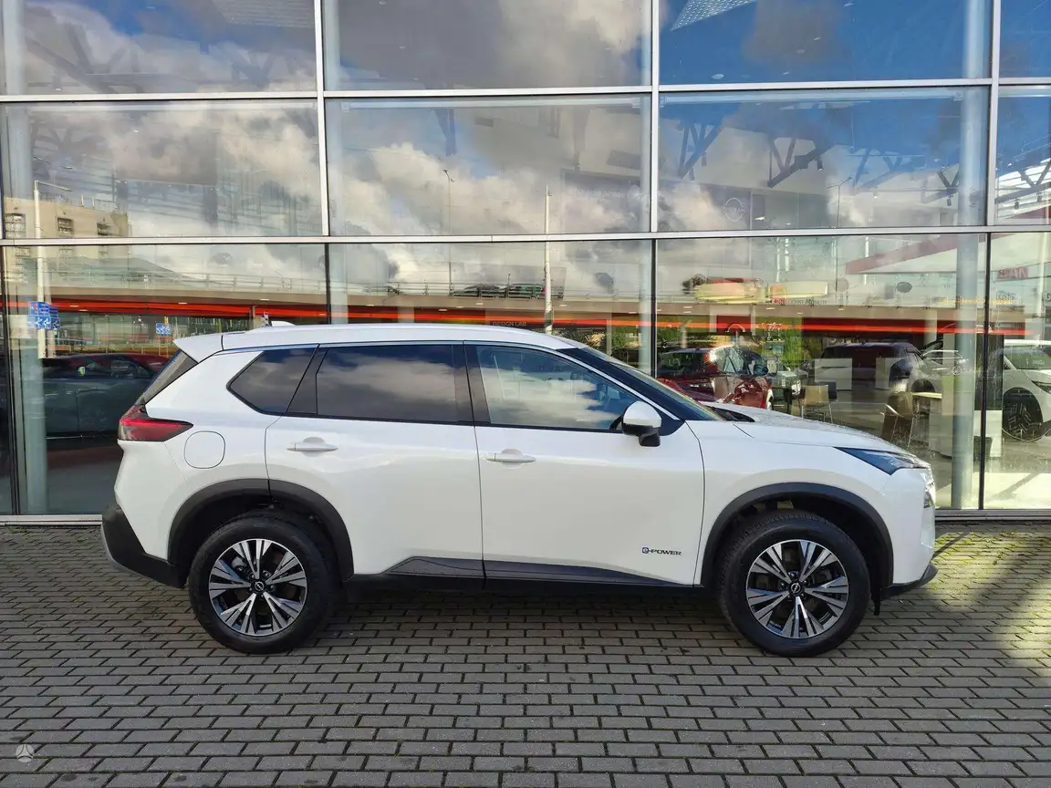 NISSAN X-TRAIL