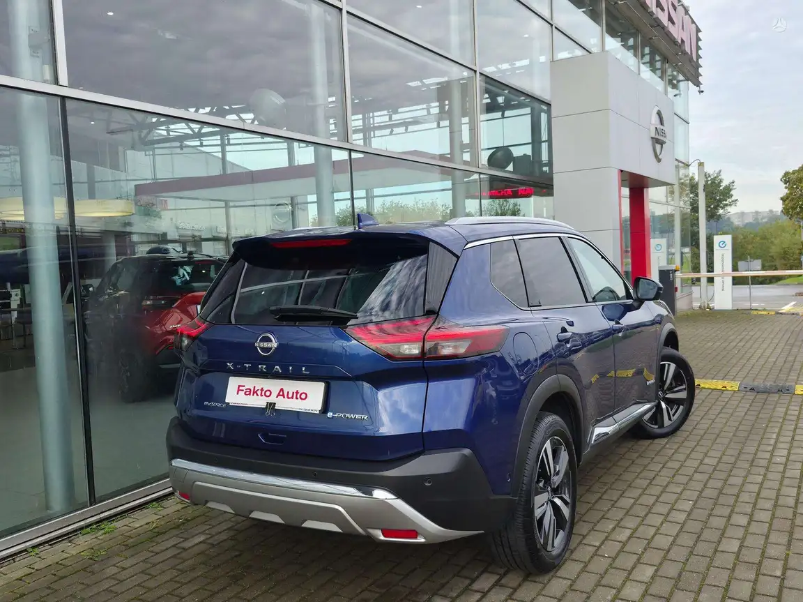 NISSAN X-TRAIL