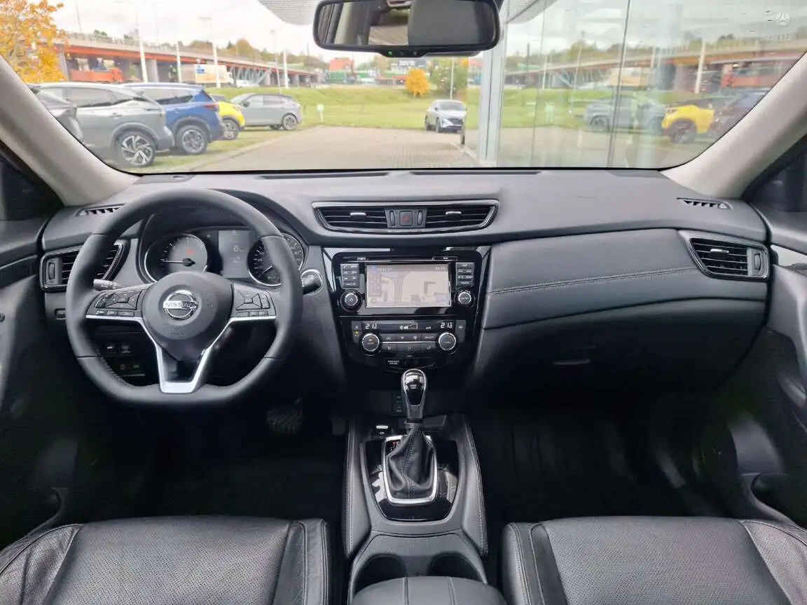 NISSAN X-TRAIL