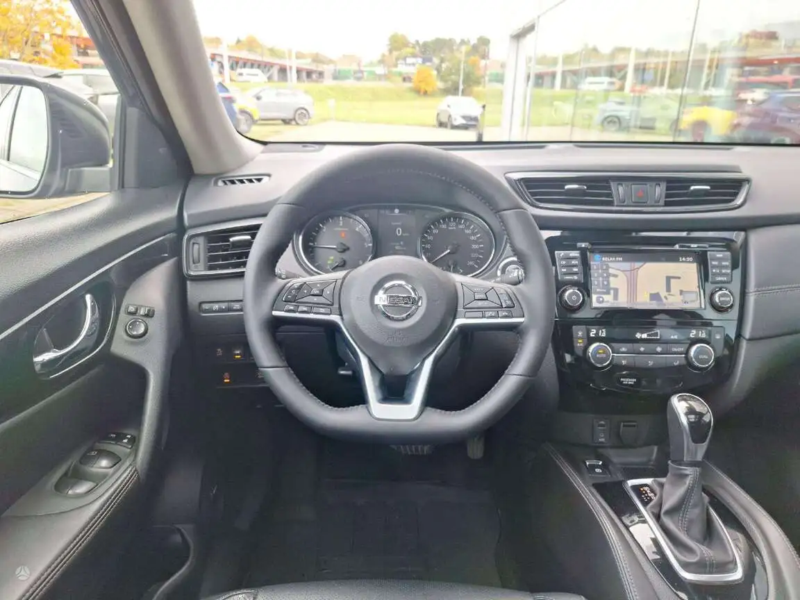 NISSAN X-TRAIL