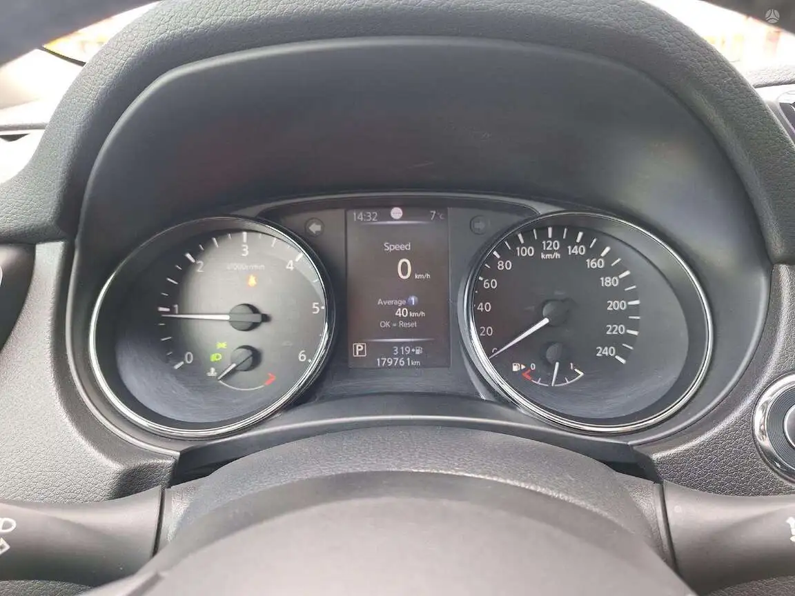 NISSAN X-TRAIL