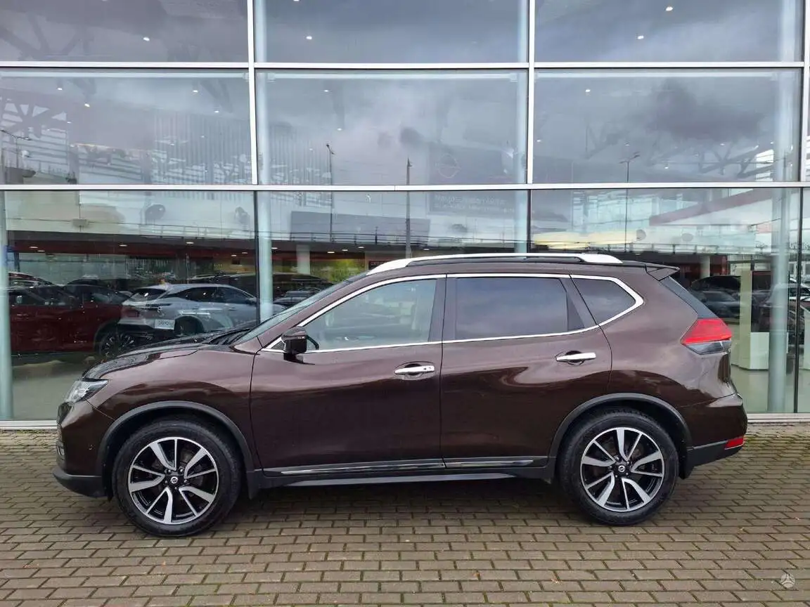 NISSAN X-TRAIL
