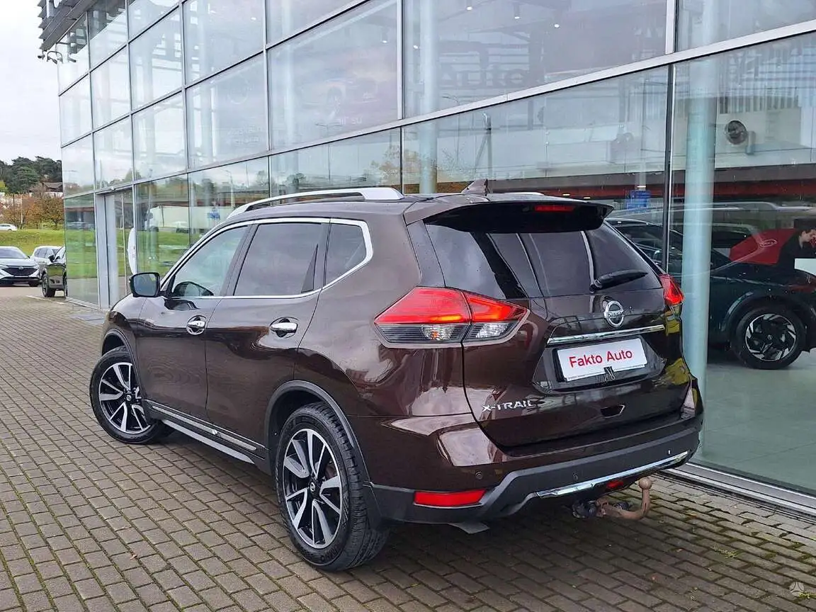 NISSAN X-TRAIL