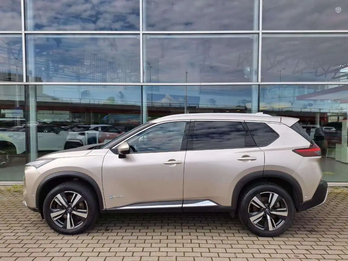 NISSAN X-TRAIL