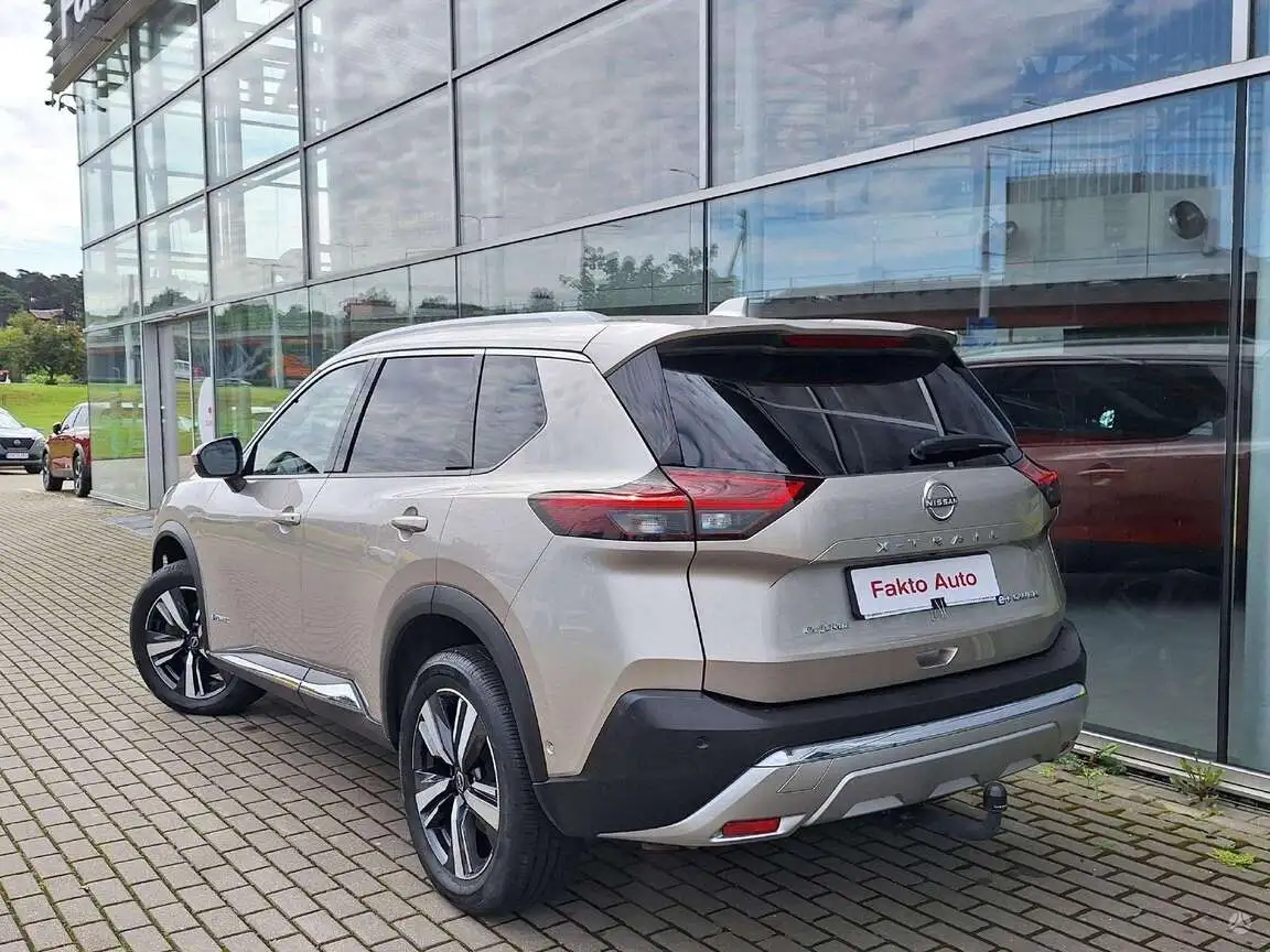 NISSAN X-TRAIL